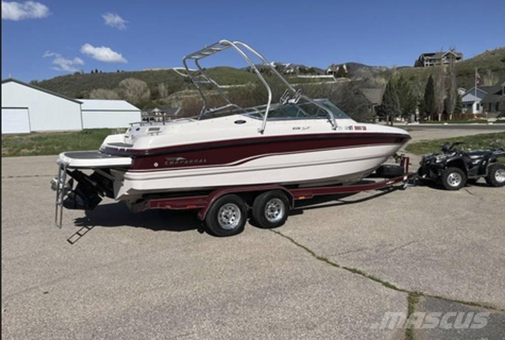  Chaparral 2330 SS Tööpaadid / pargased