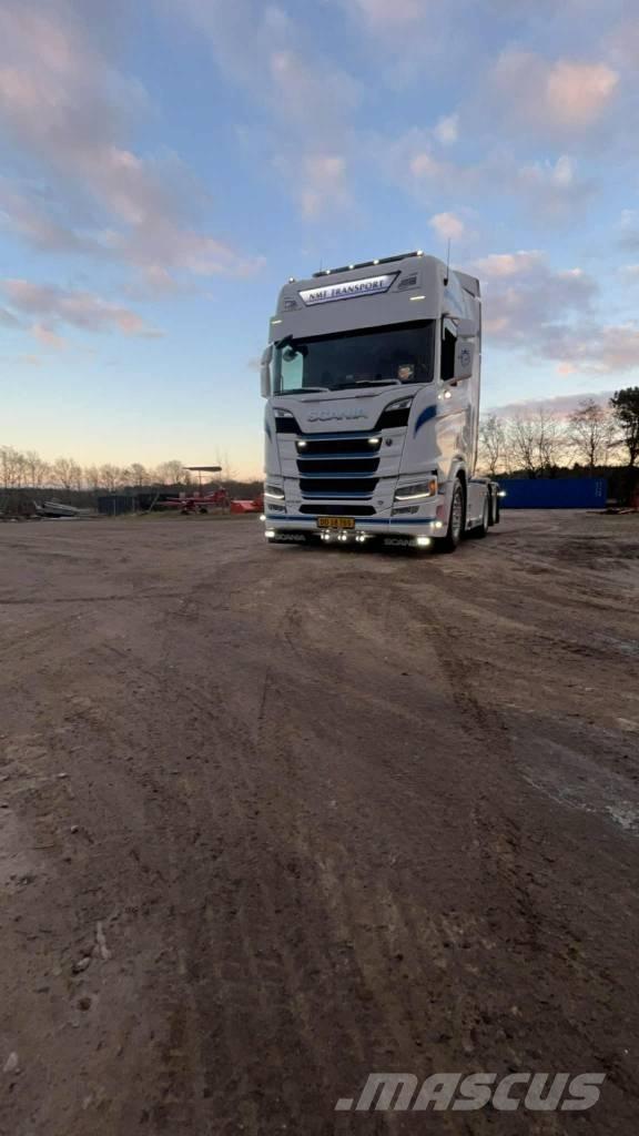 Scania R530 Sadulveokid