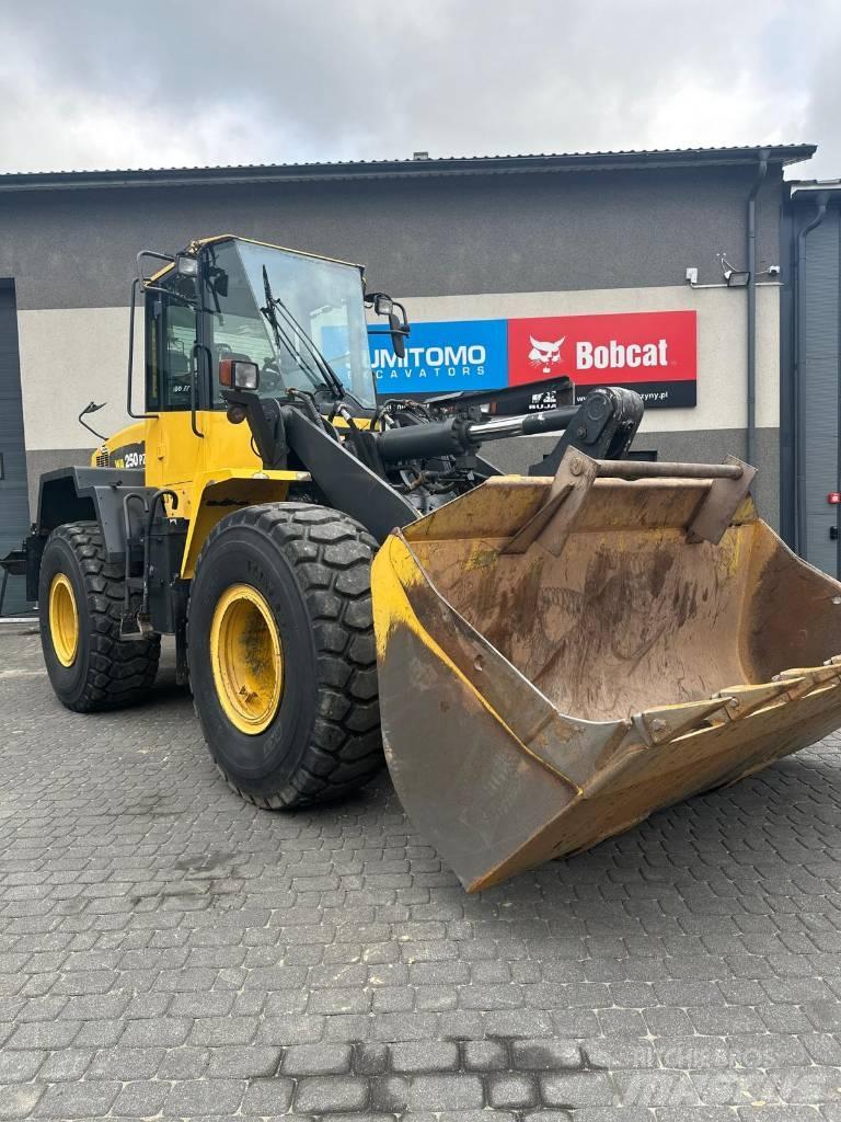 Komatsu WA 250 PZ-6 Rataslaadurid