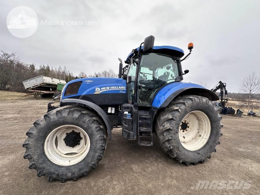 New Holland T 7.185 Traktorid