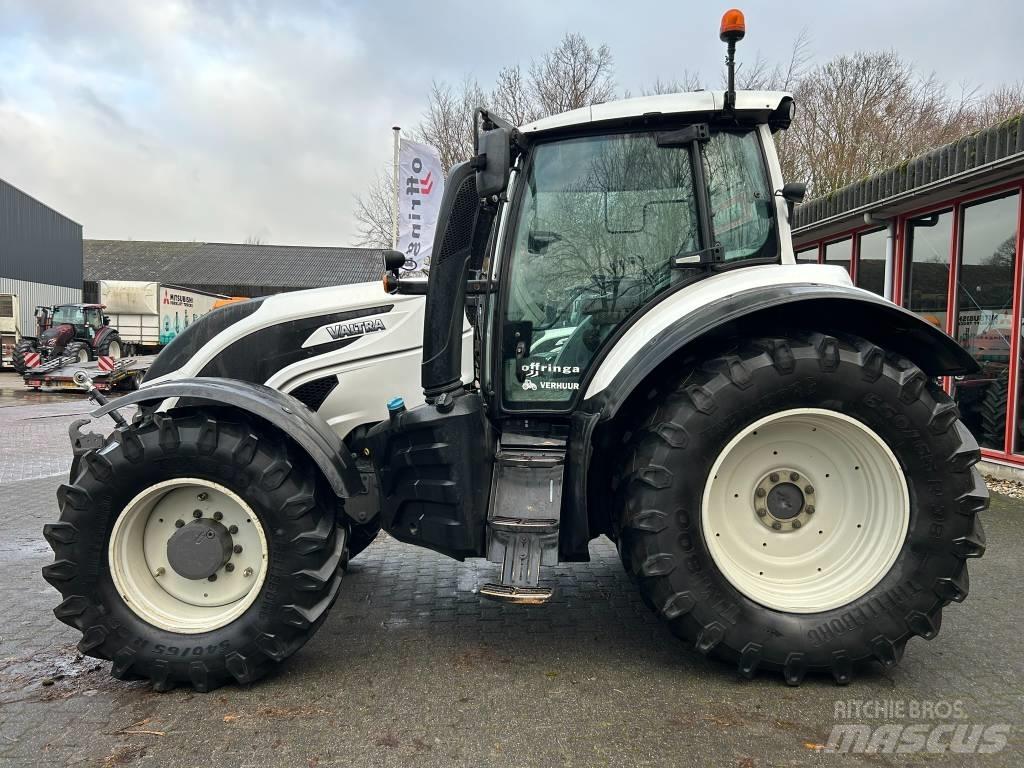 Valtra T154 Active Traktorid