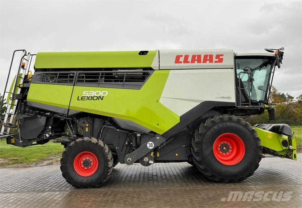 CLAAS Lexion 5300 Teraviljakombainid