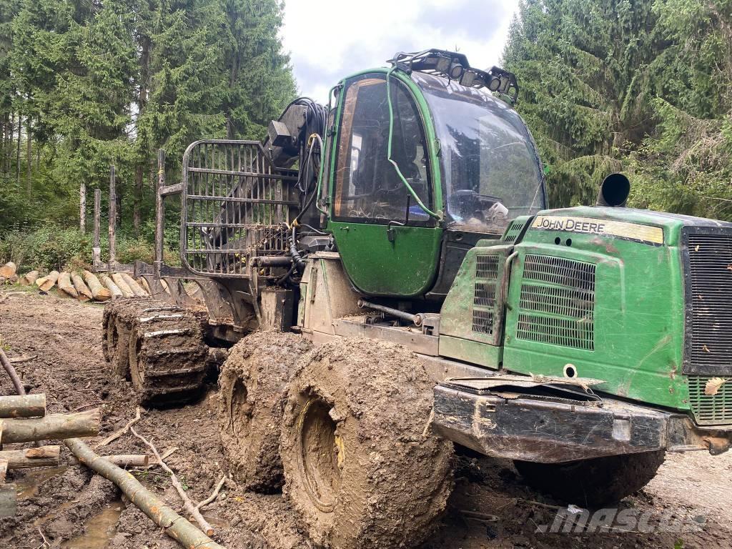 John Deere 1110 E Forwarderid