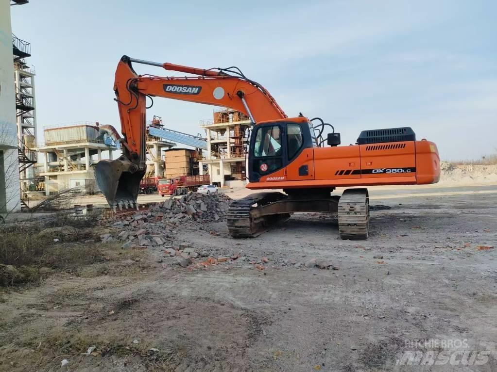 Doosan DX 380 LC Roomikekskavaatorid