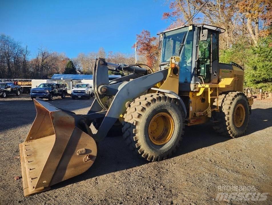 John Deere 624 J Rataslaadurid
