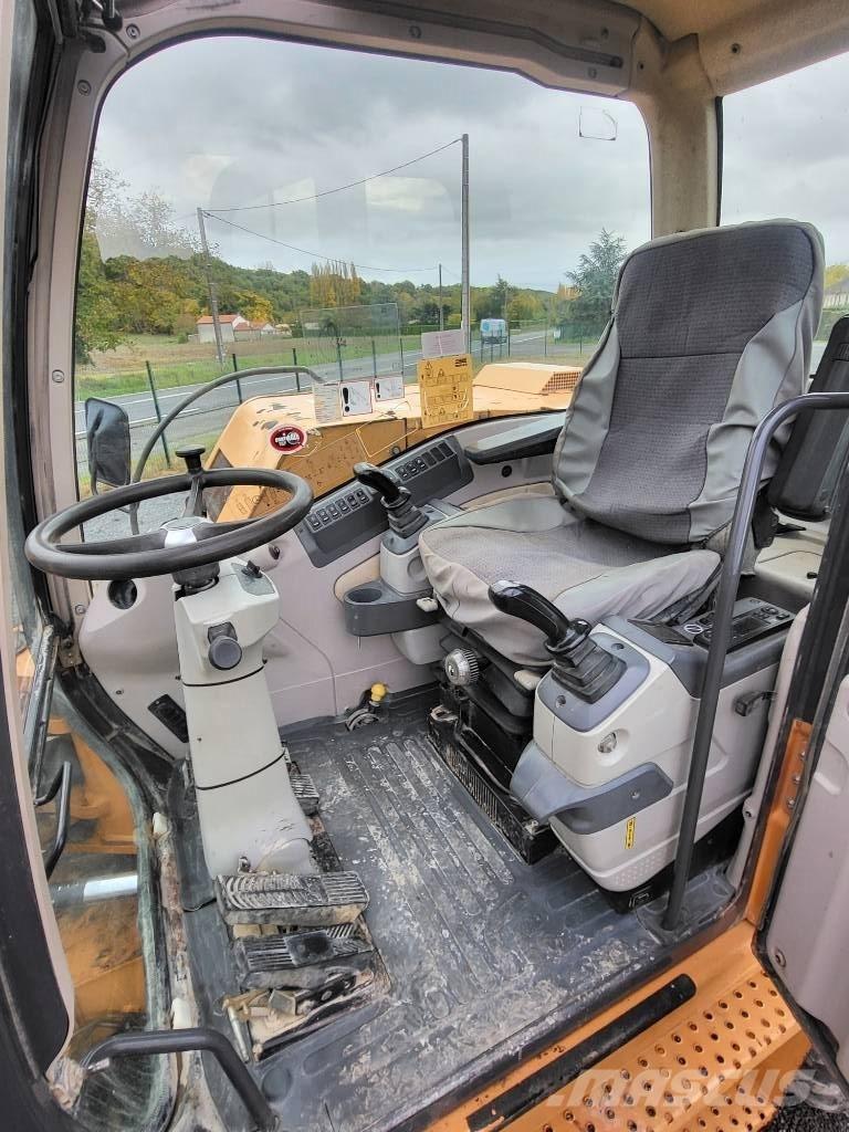 CASE WX 125 Ratasekskavaatorid