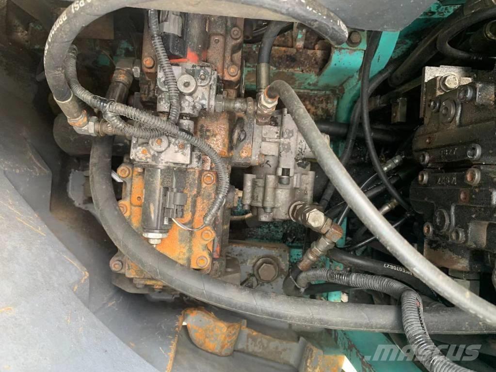 Kobelco SK 135 Roomikekskavaatorid