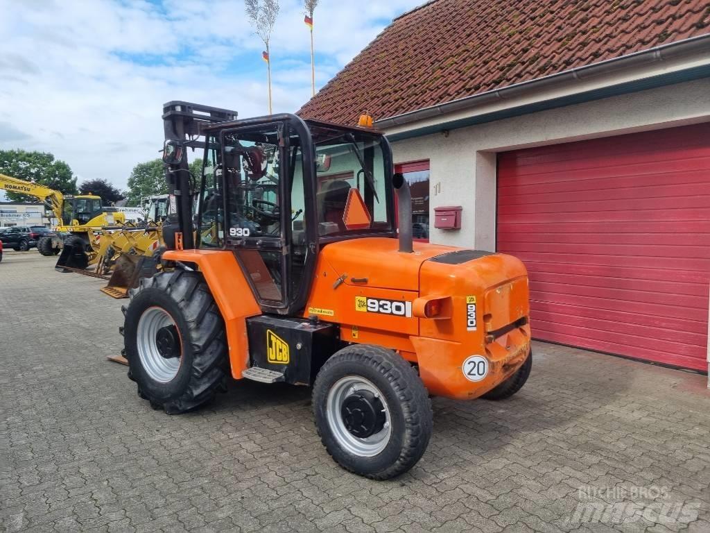 JCB 930-4 Maastikutõstukid