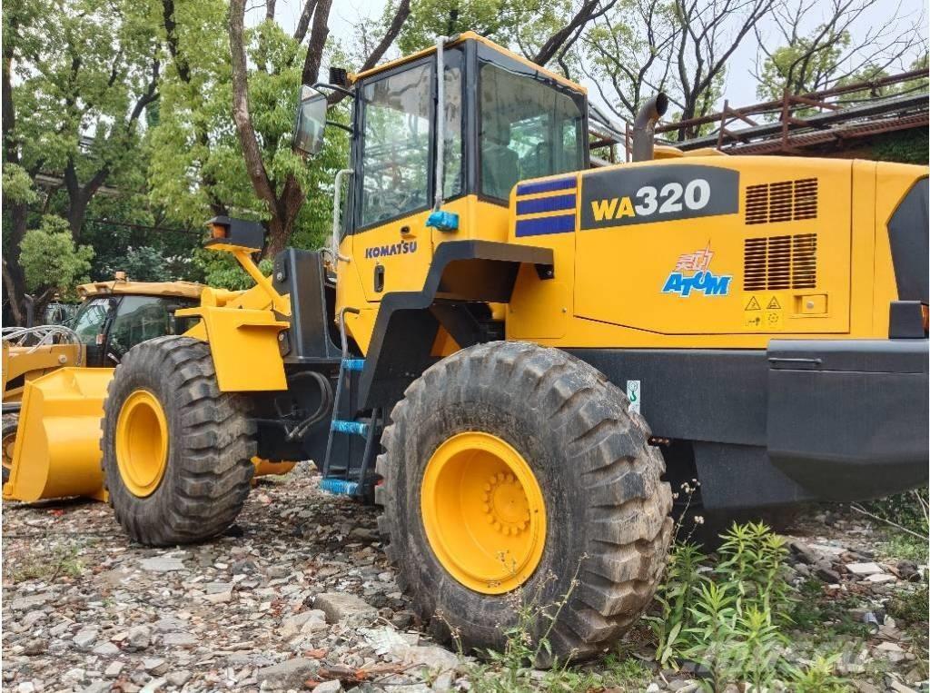 Komatsu WA 320-5 Rataslaadurid