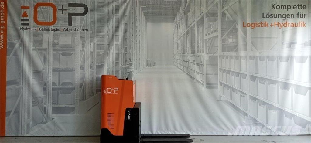 Toyota LSI200 Järelkäidavad virnastajad