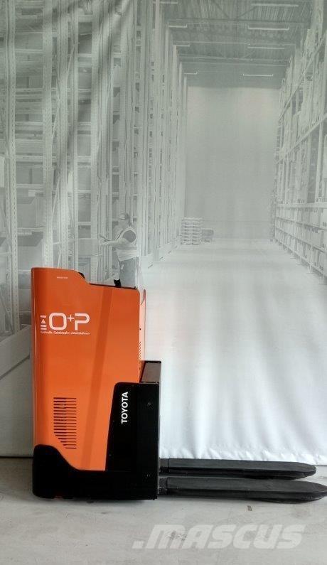 Toyota LSI200 Järelkäidavad virnastajad