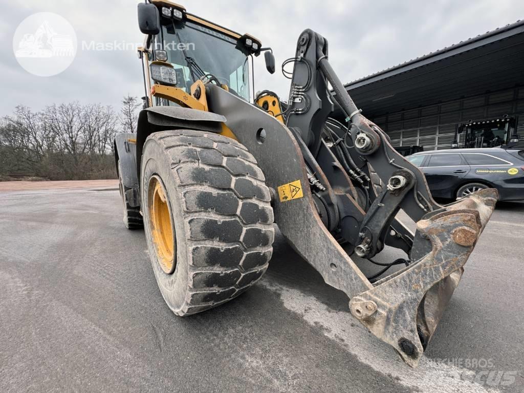 Volvo L 90 H Rataslaadurid