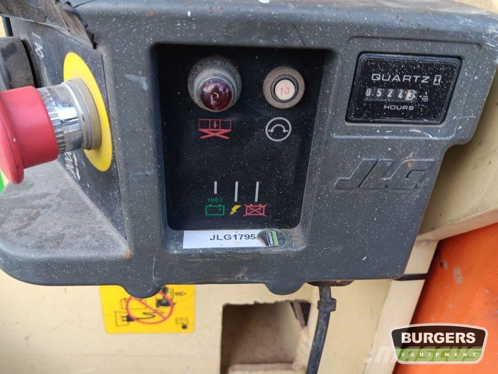 JLG 2646ES Käärtõstukid