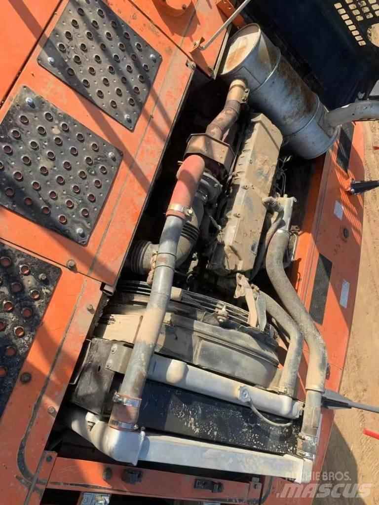 Hitachi zaxis330 Roomikekskavaatorid