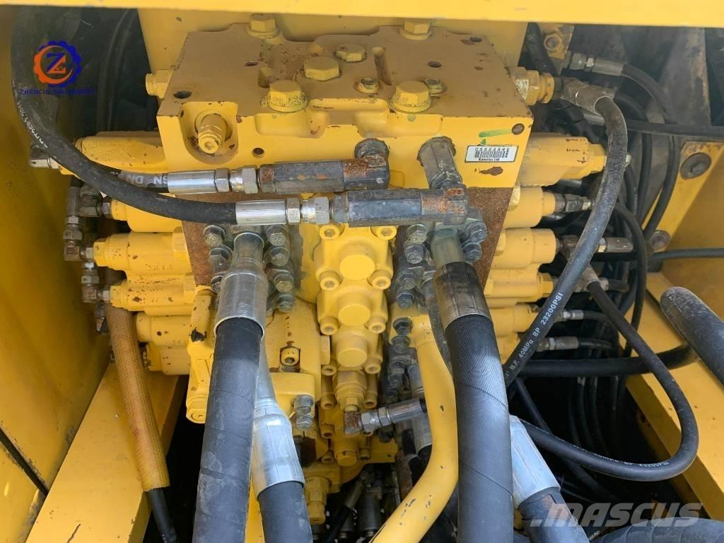Komatsu PC 300 Roomikekskavaatorid