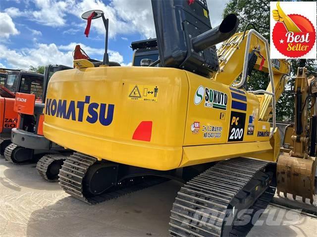 Komatsu PC 200-8 Roomikekskavaatorid