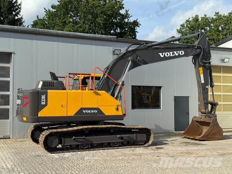 Volvo EC 220 EL Roomikekskavaatorid