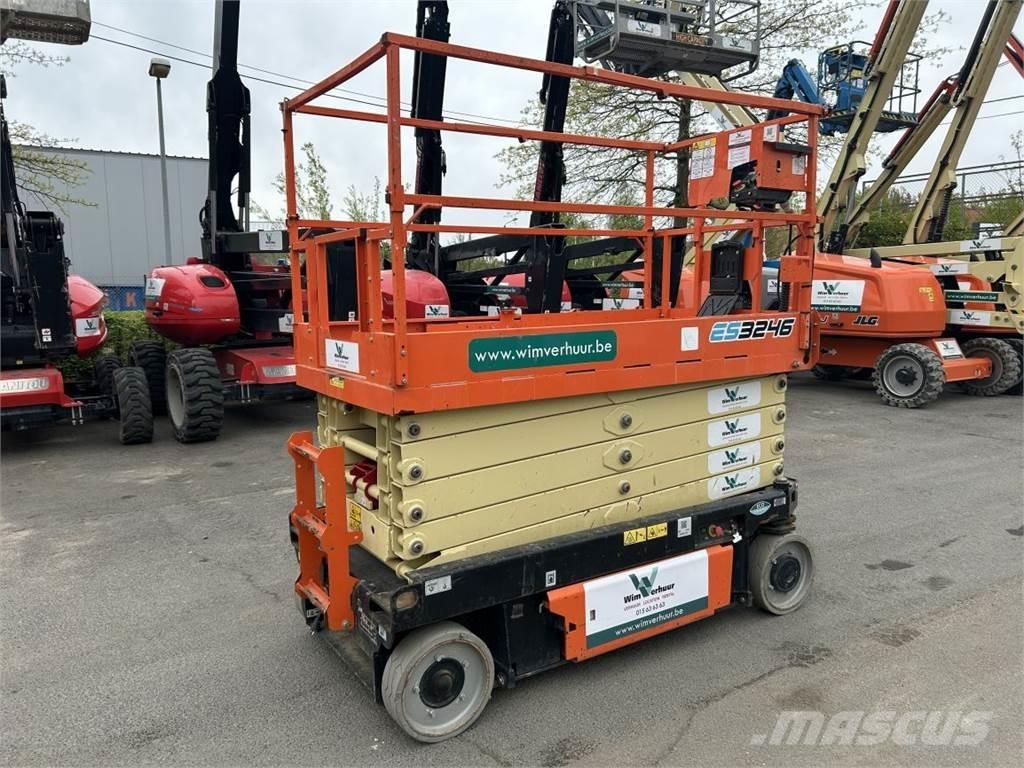 JLG 3246ES (6778) Käärtõstukid