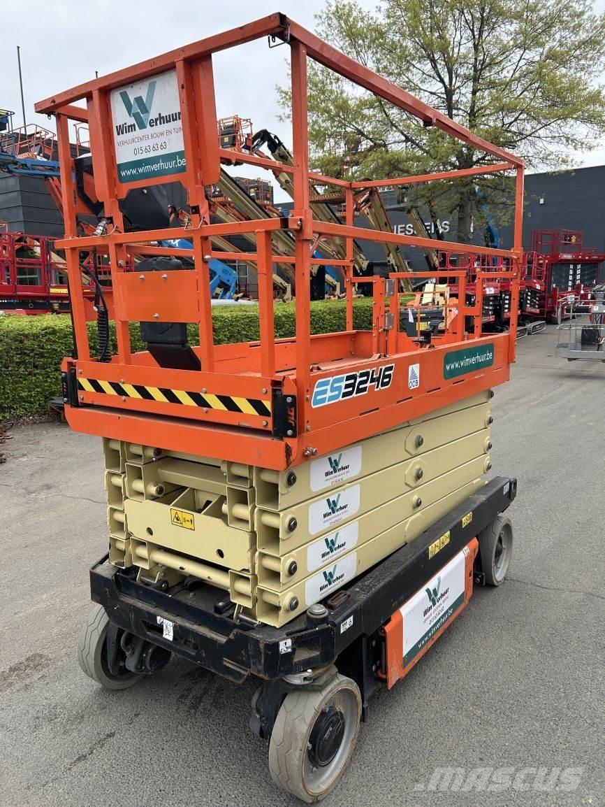 JLG 3246ES (6778) Käärtõstukid