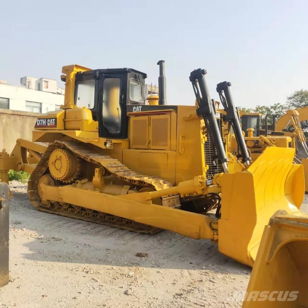 CAT D7H Buldooserid