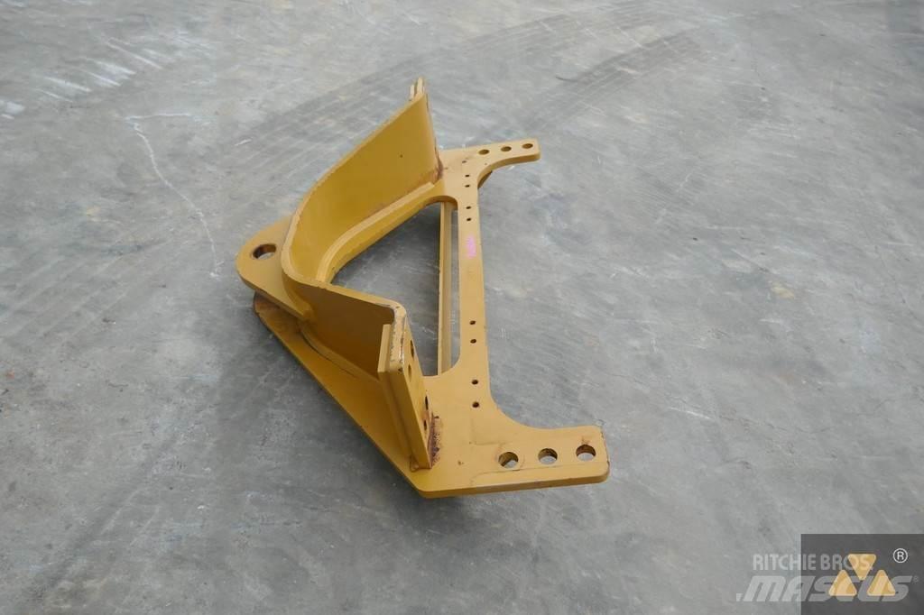 CAT 140M3 Drawbar Muud osad