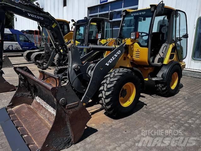 Volvo L 25 F Rataslaadurid