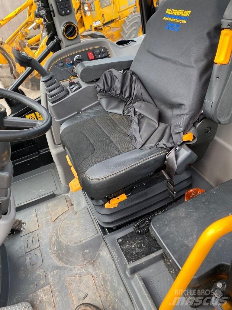 JCB TM 320 S Põllumajanduslikud teleskoopkäitlejad