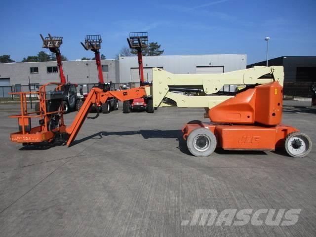 JLG E400 AJPN (817) Kompaktsed poomtõstukid