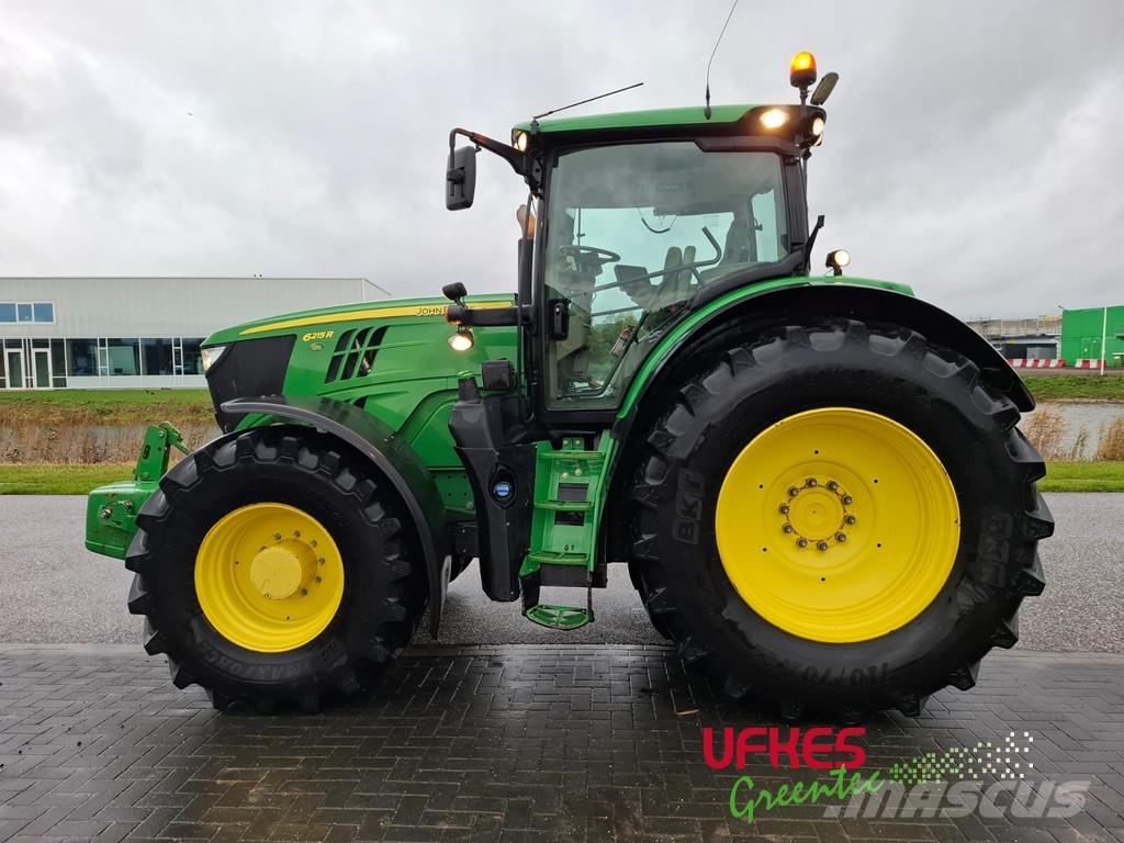 John Deere 6215 R Traktorid