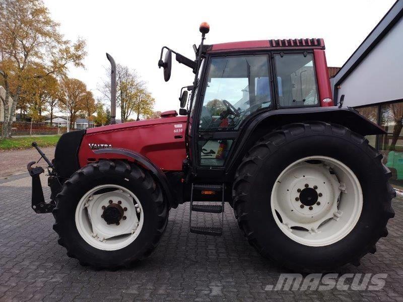 Valtra 6850 Traktorid