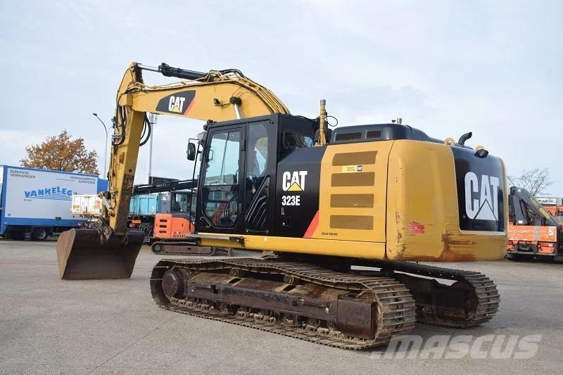 CAT 323E-stock id2 Roomikekskavaatorid