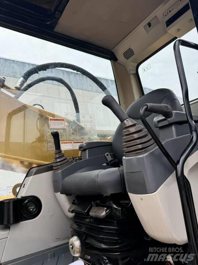CAT 330 CL Roomikekskavaatorid