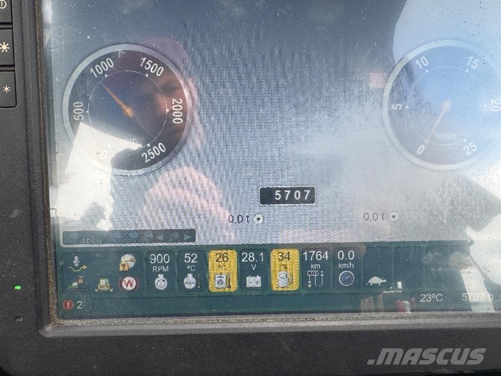 John Deere 810 E Forwarderid