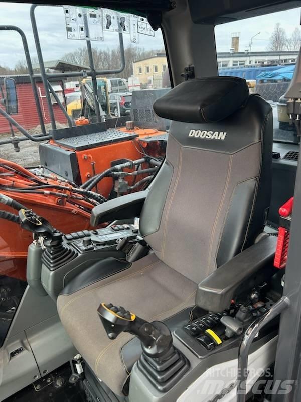 Doosan DX 170 W Ratasekskavaatorid