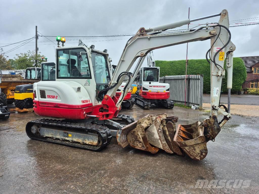 Takeuchi TB 250 Miniekskavaatorid < 7 t
