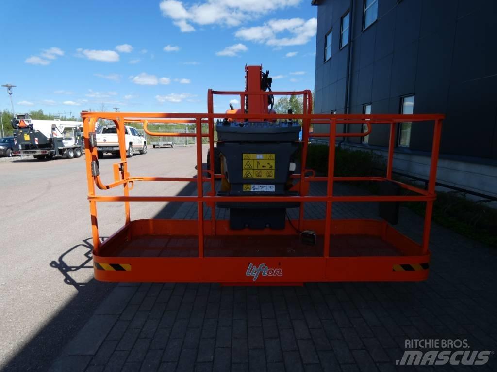 JLG 660 SJ Bomlift Iseliikuvad poomtõstukid