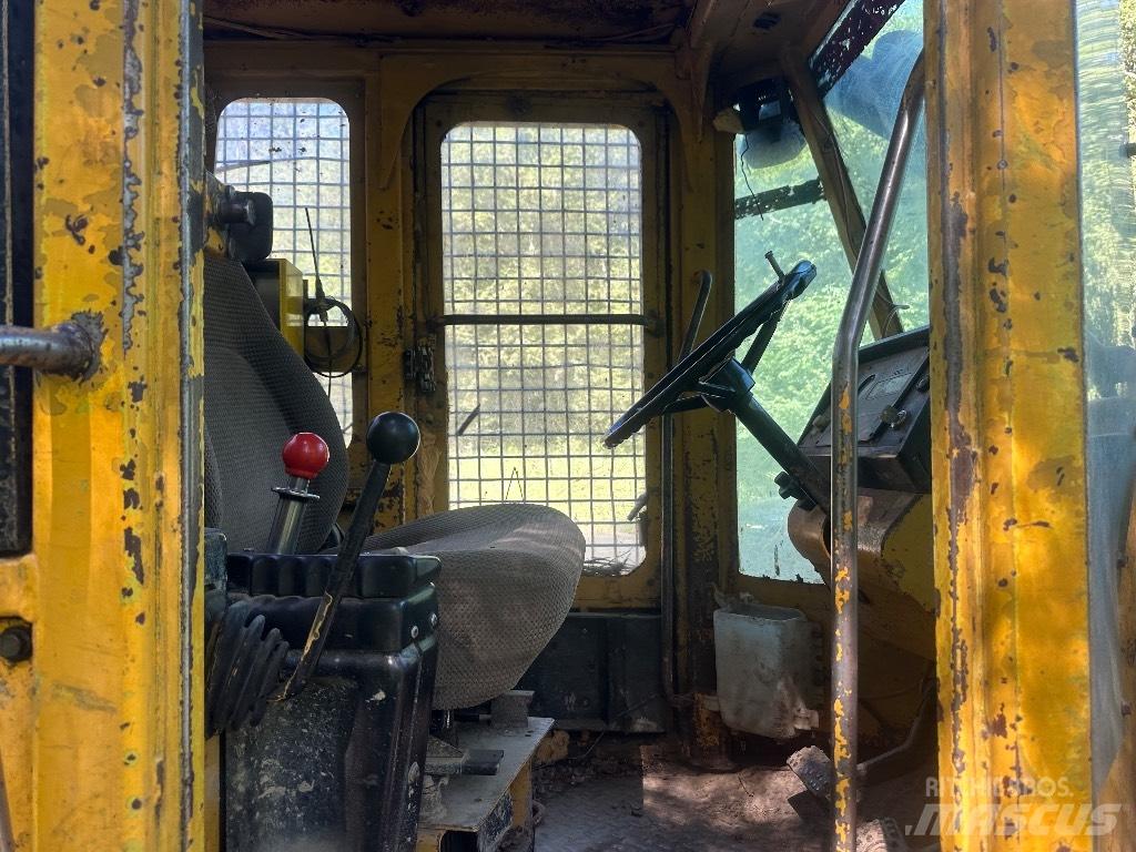 John Deere 540 E Väljaveotraktorid