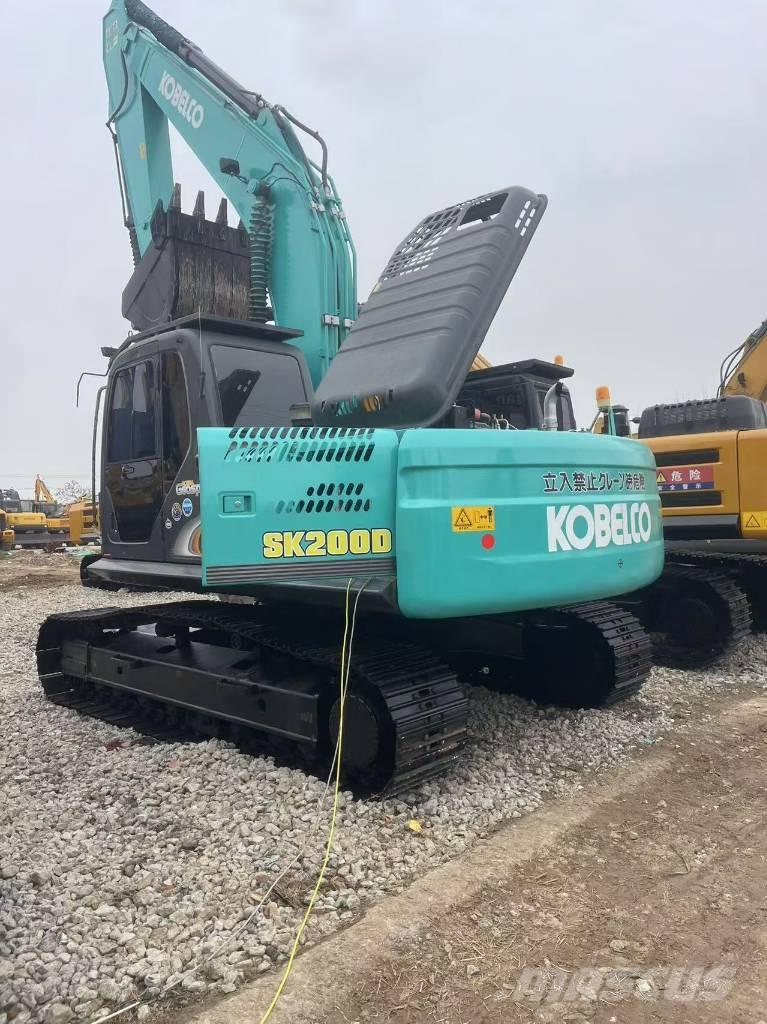 Kobelco SK 200 Roomikekskavaatorid