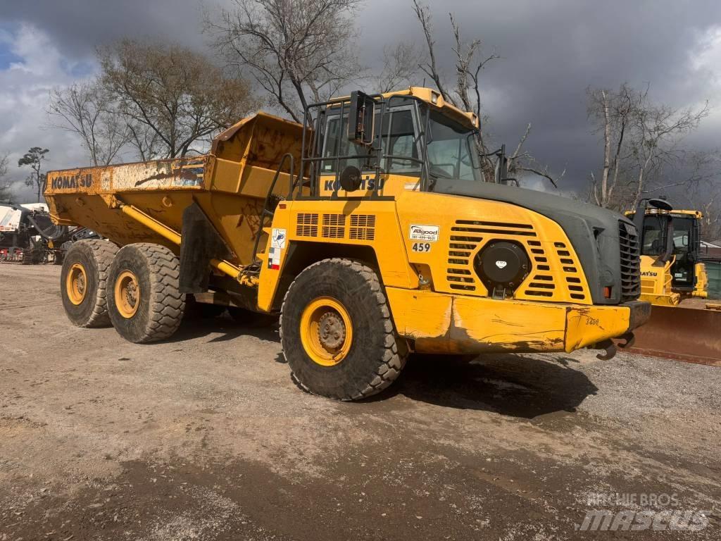 Komatsu HM 300-3 Liigendraamiga pinnaseveokid