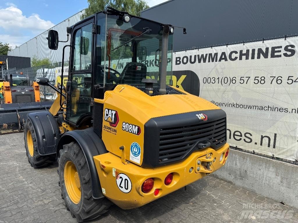 CAT 908 M Rataslaadurid