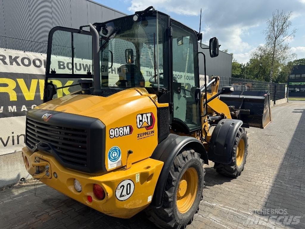 CAT 908 M Rataslaadurid