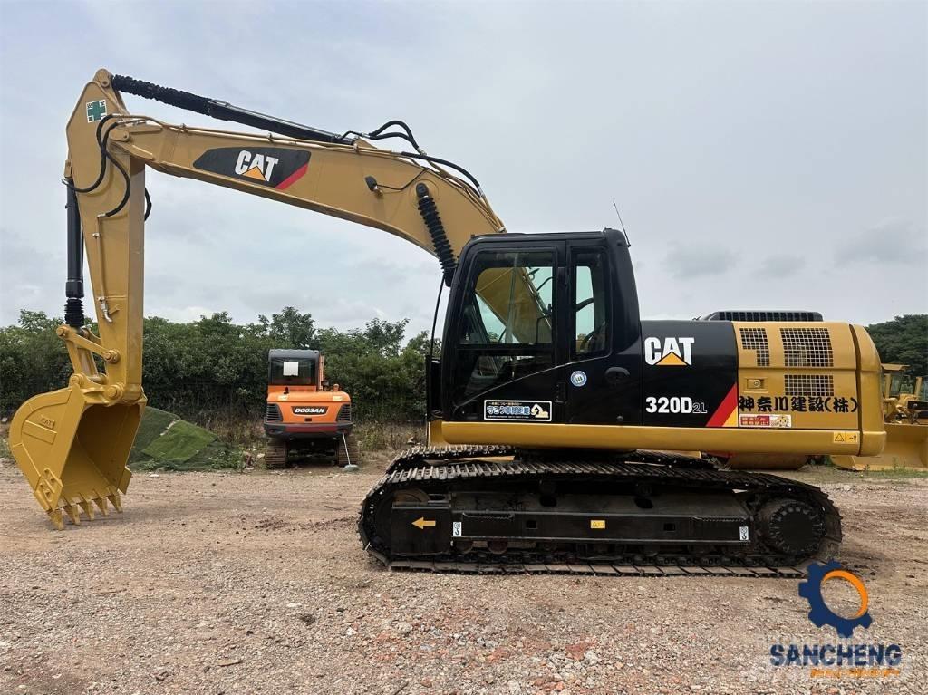 CAT 320 D 2 L Roomikekskavaatorid