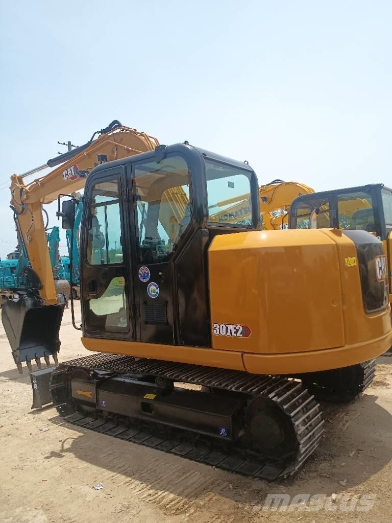 CAT 307e Roomikekskavaatorid
