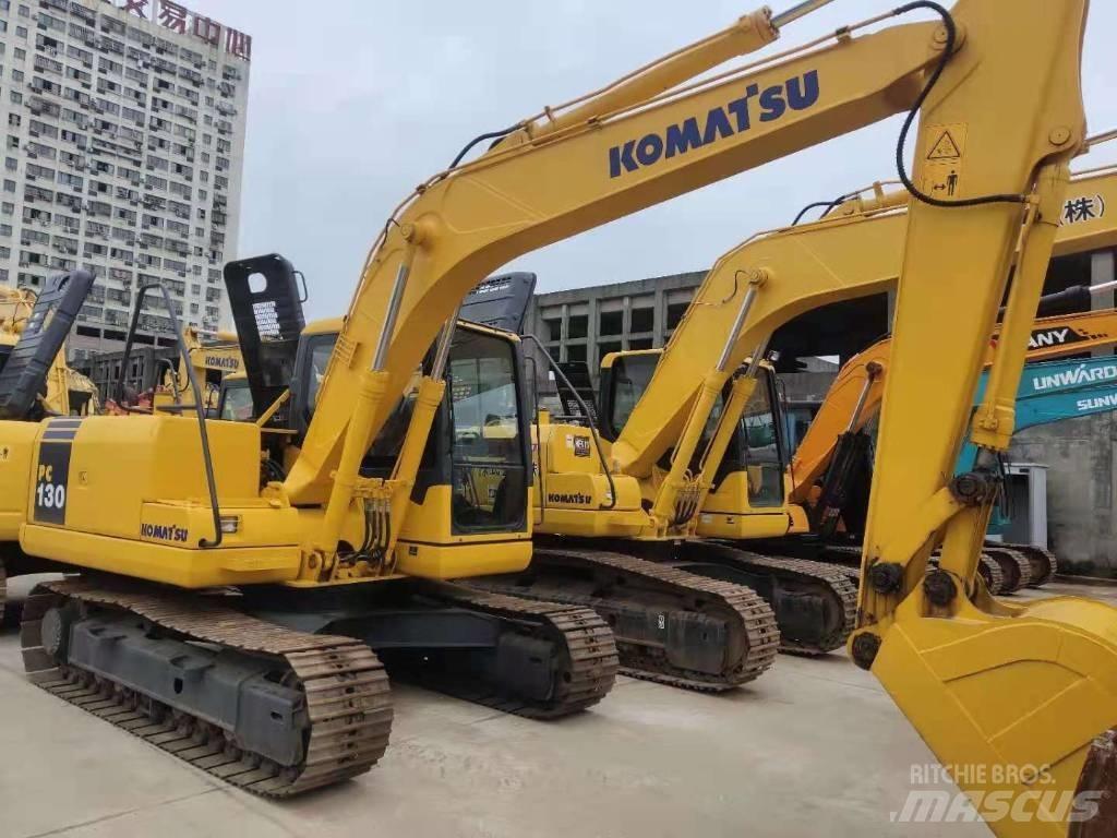 Komatsu PC130 Roomikekskavaatorid