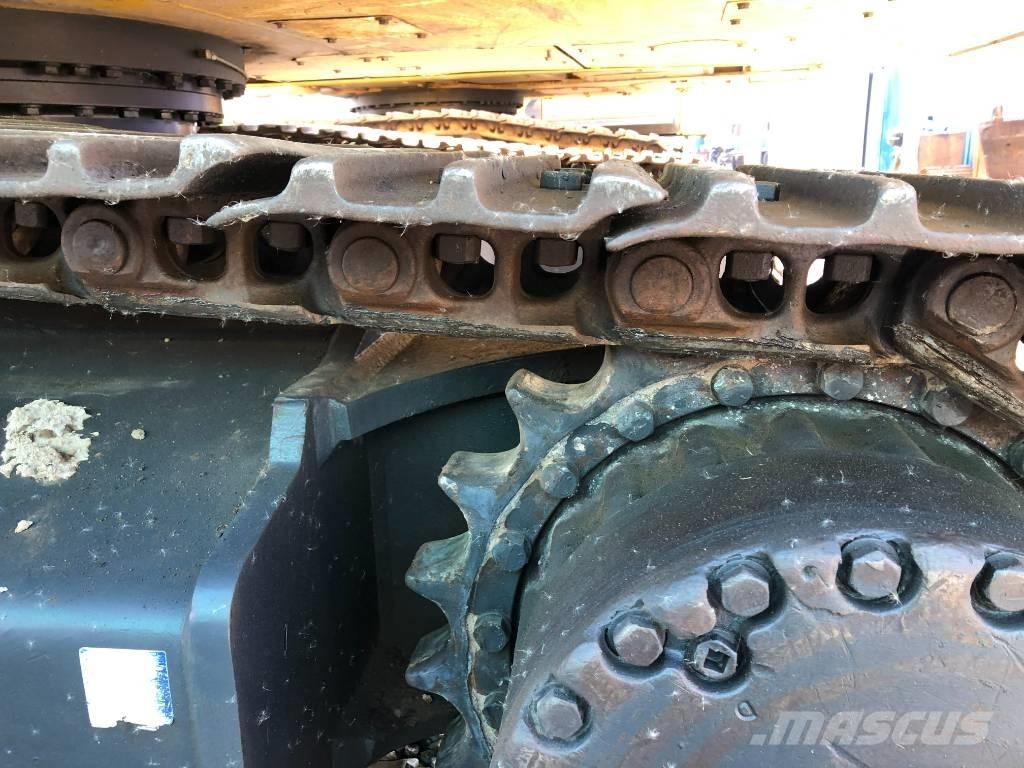 Komatsu 350 Roomikekskavaatorid