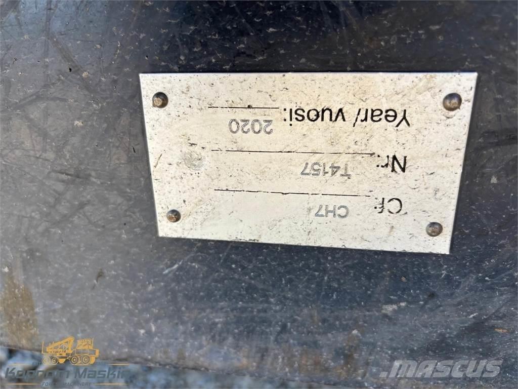 John Deere CH710 Harvesteri kraanad