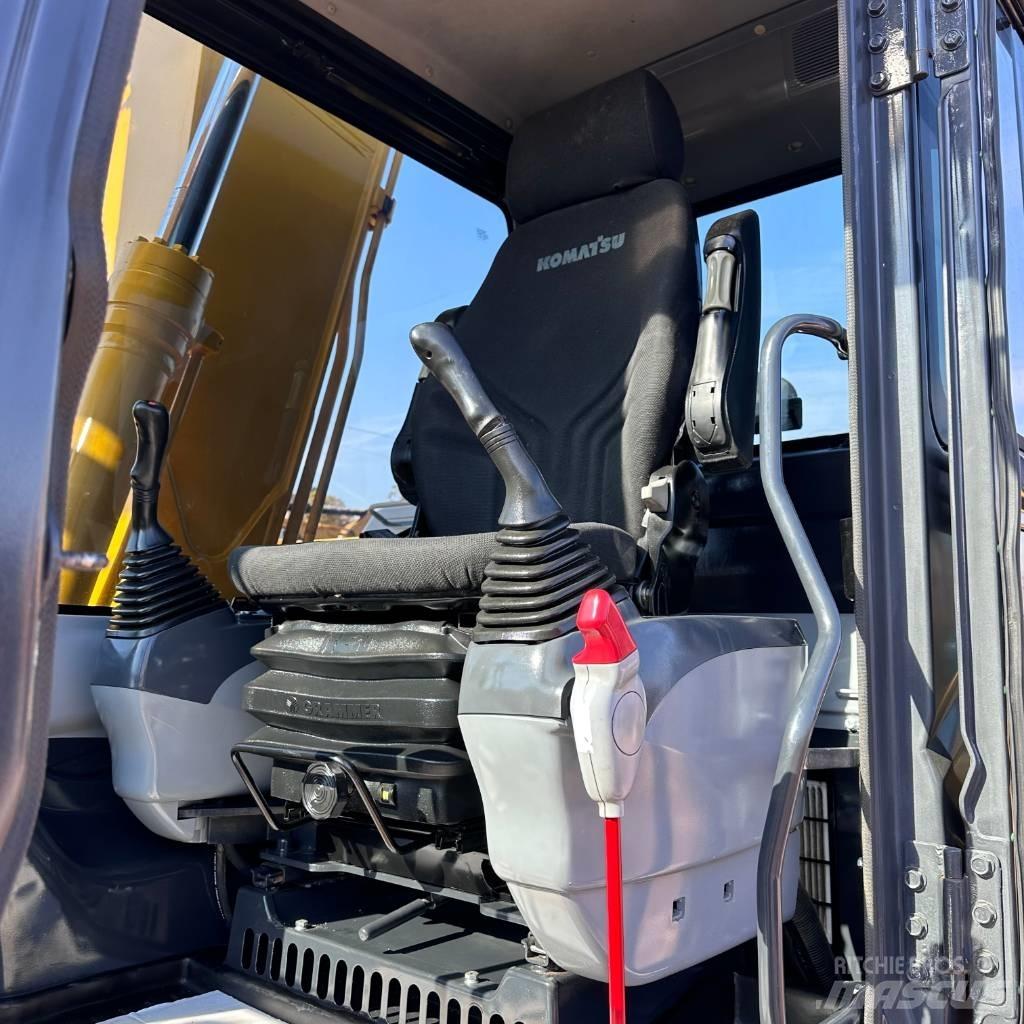 Komatsu PC 130-7 Roomikekskavaatorid