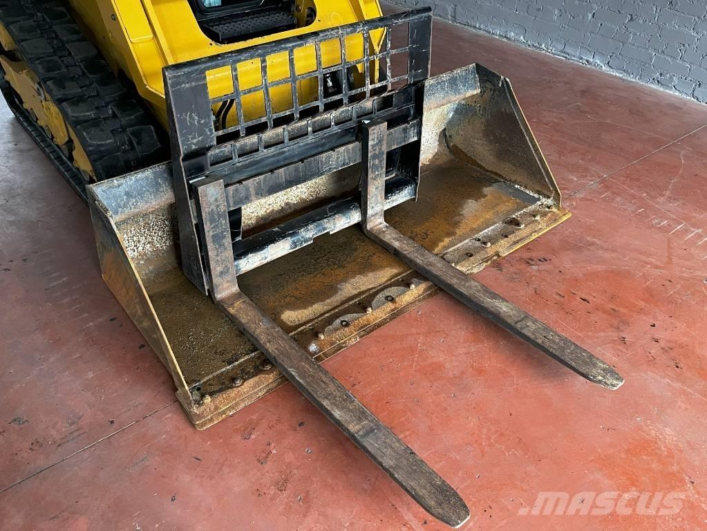 CAT 259 D Kompaktlaadurid