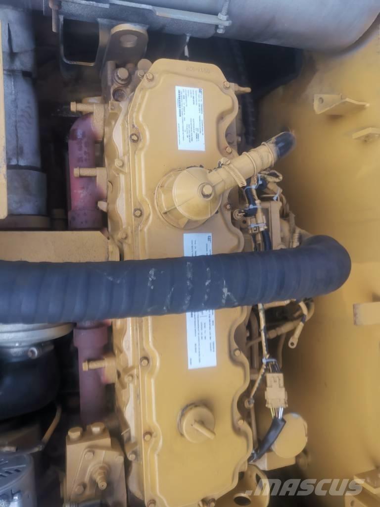 CAT 330 D Roomikekskavaatorid