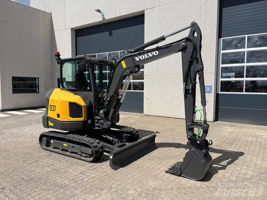 Volvo EC37F Miniekskavaatorid < 7 t